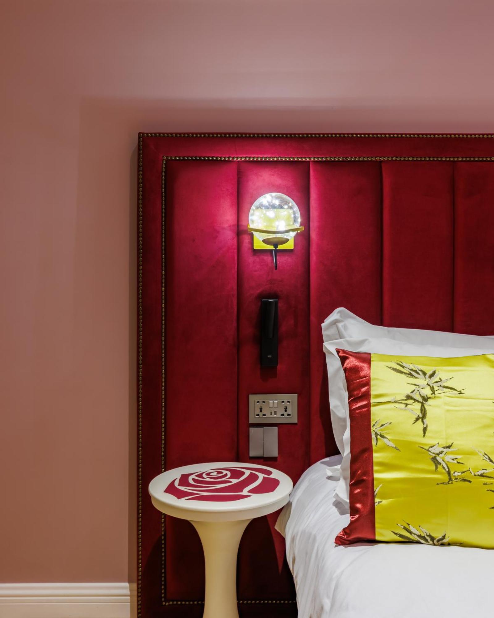 Rosemay Hotel Near London Heathrow Airport เฮส์ ภายนอก รูปภาพ