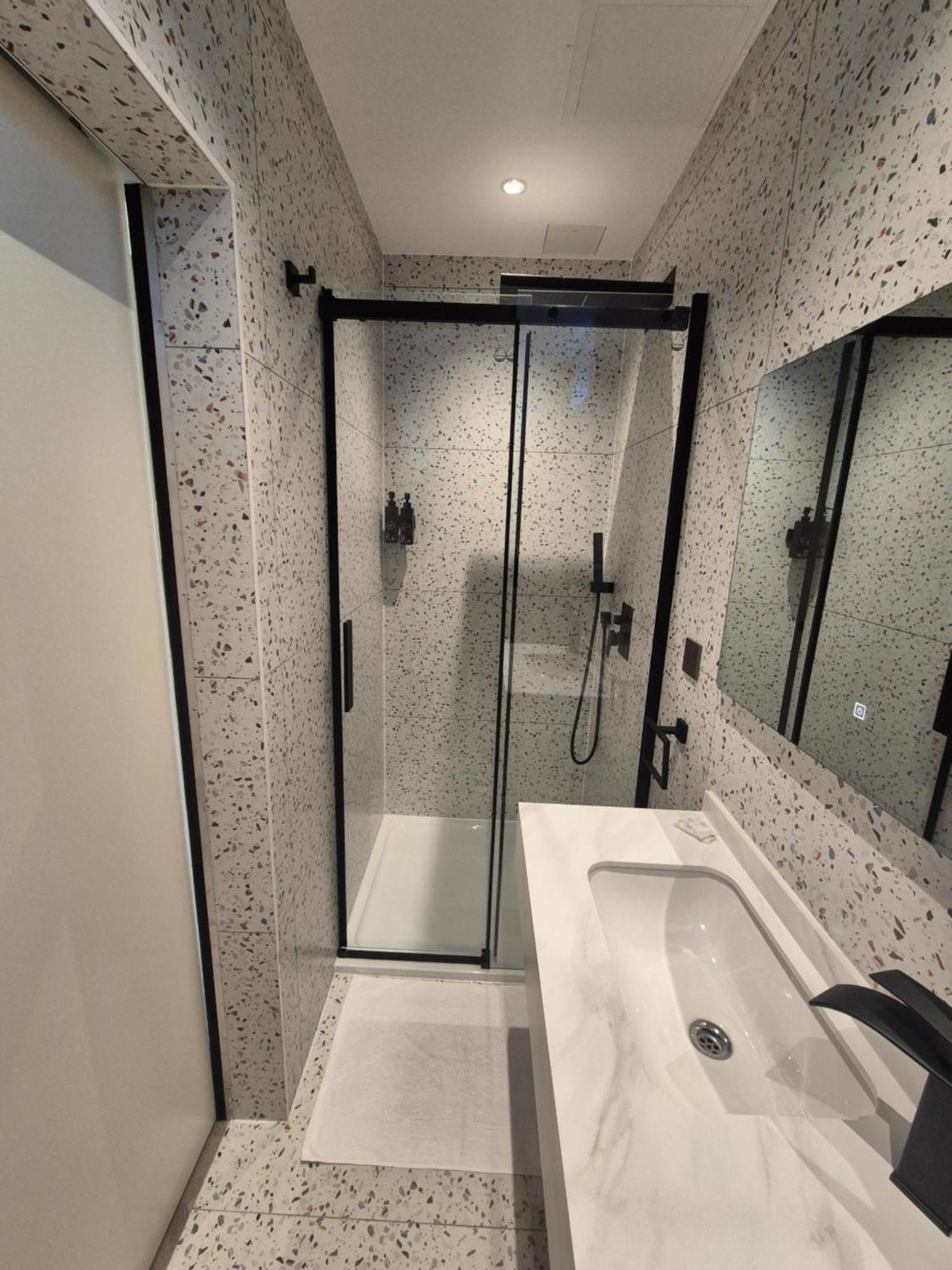 Rosemay Hotel Near London Heathrow Airport เฮส์ ภายนอก รูปภาพ