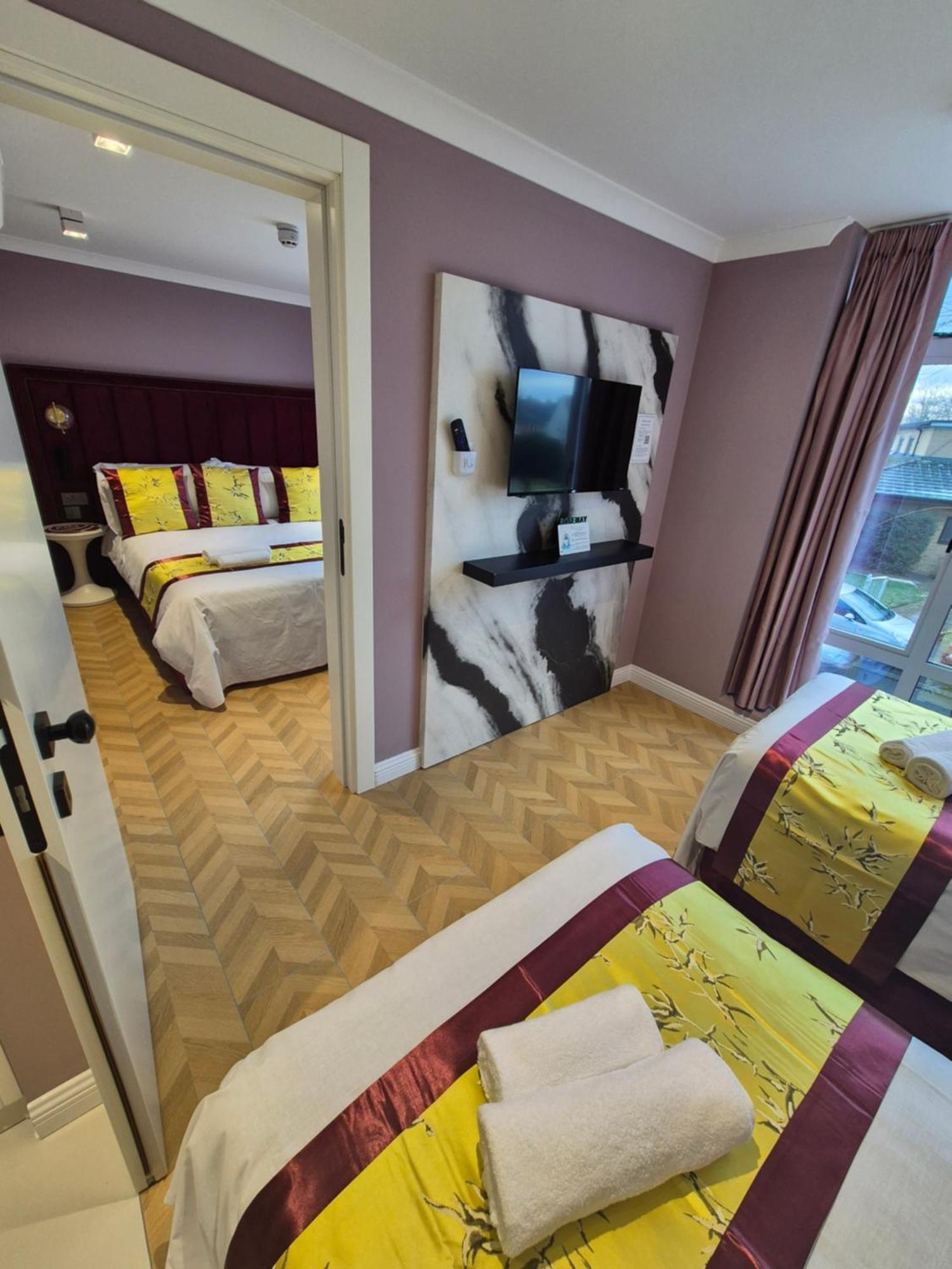Rosemay Hotel Near London Heathrow Airport เฮส์ ภายนอก รูปภาพ